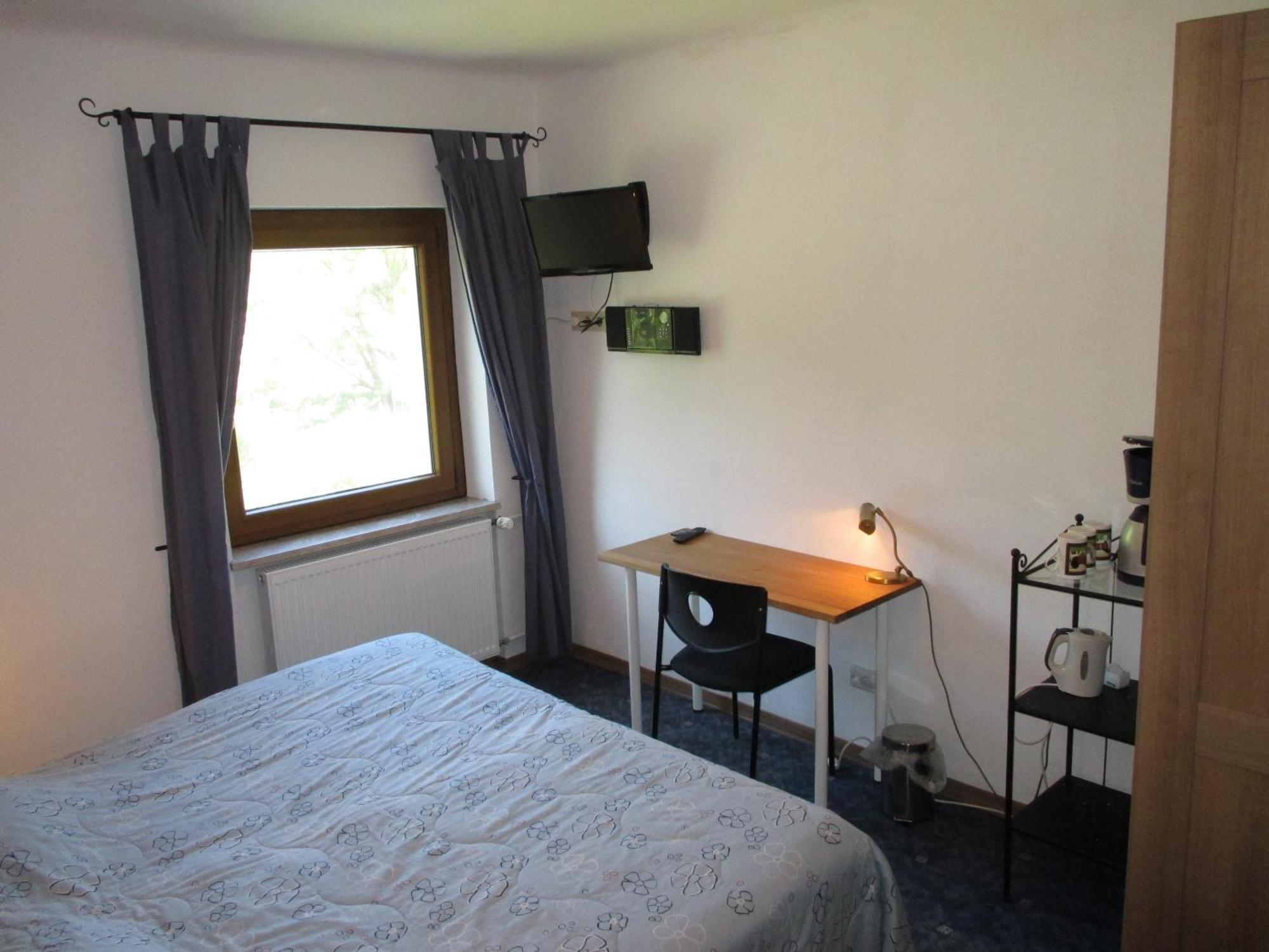 Altes Zollhaus Naehe Luxemburg Hotel Ammeldingen an der Our Room photo